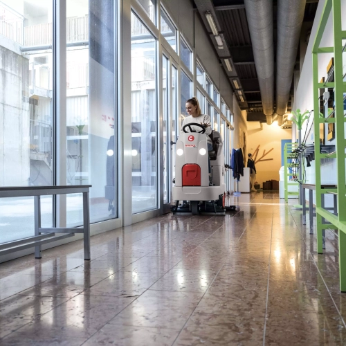 Comac Innova Comfort padlósúroló